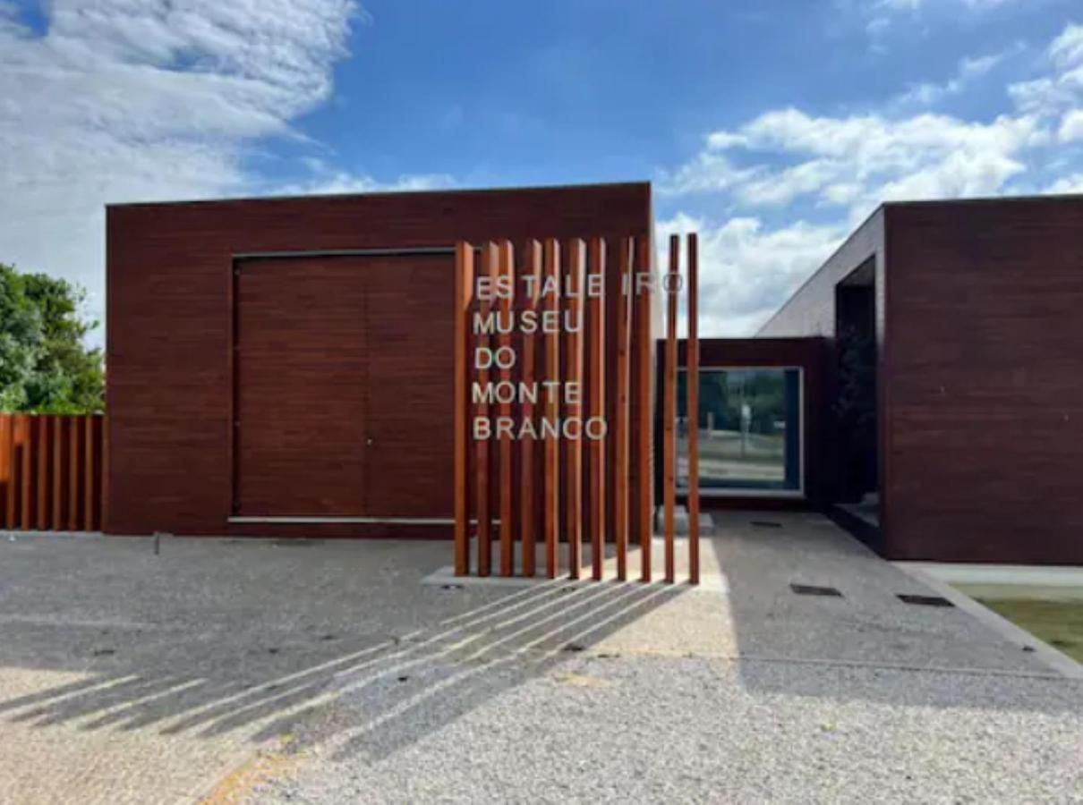 O Cantinho Entre A Ria E O Mar - With Hot Water Pool All Year Round Торейра Екстериор снимка